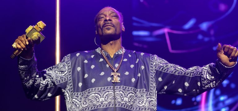 Snoop Dogg Launches Cannabis Dispensary in California